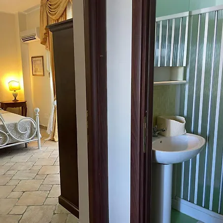 Barbera Con Piscina Daire *