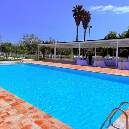 Barbera Con Piscina Apartment
