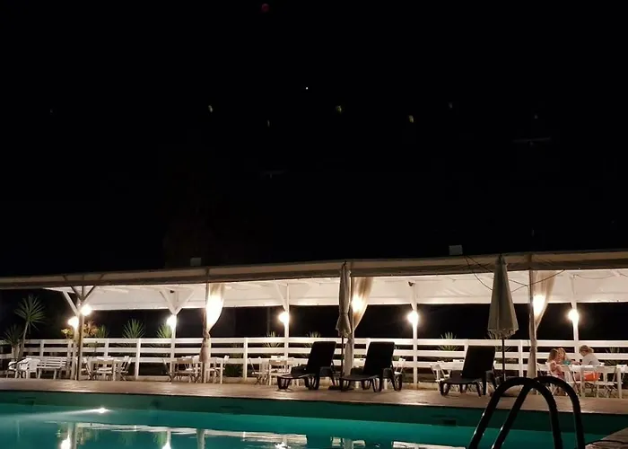 Barbera Con Piscina * Syracuse